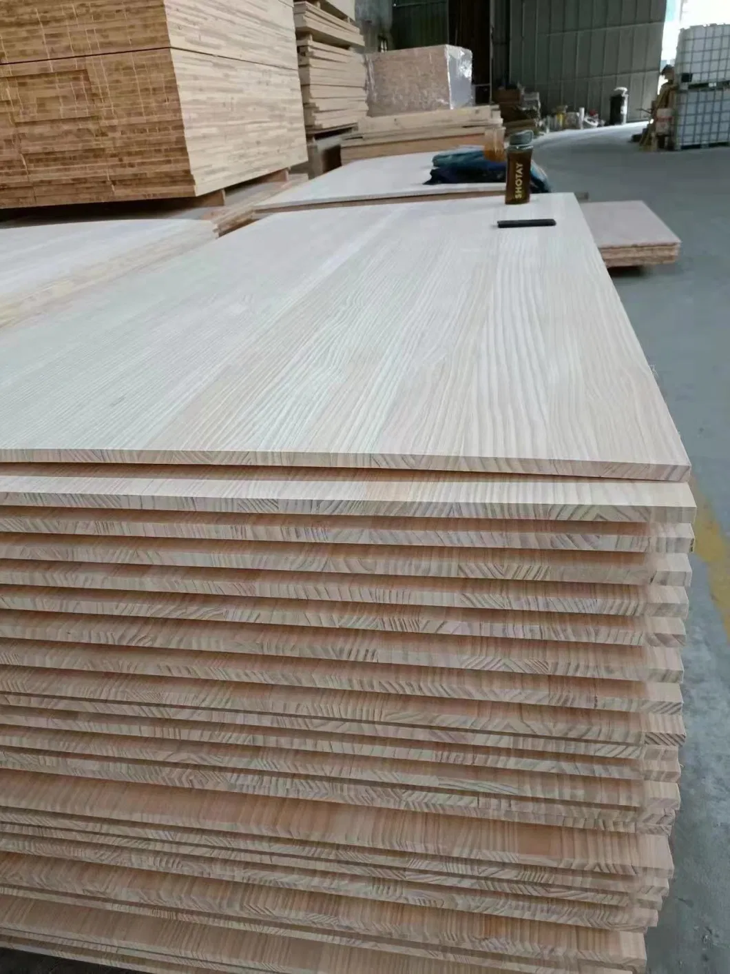 Radiata Pine Finger Jointed Board Solid Wood Board for Furniture